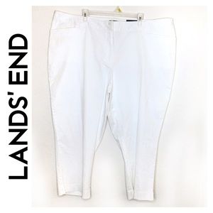 NWT Lands’ End White Capri Pants